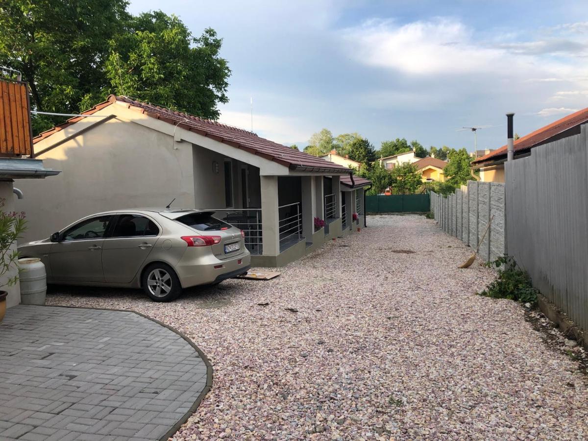 Podhajska 110アパートメント エクステリア 写真